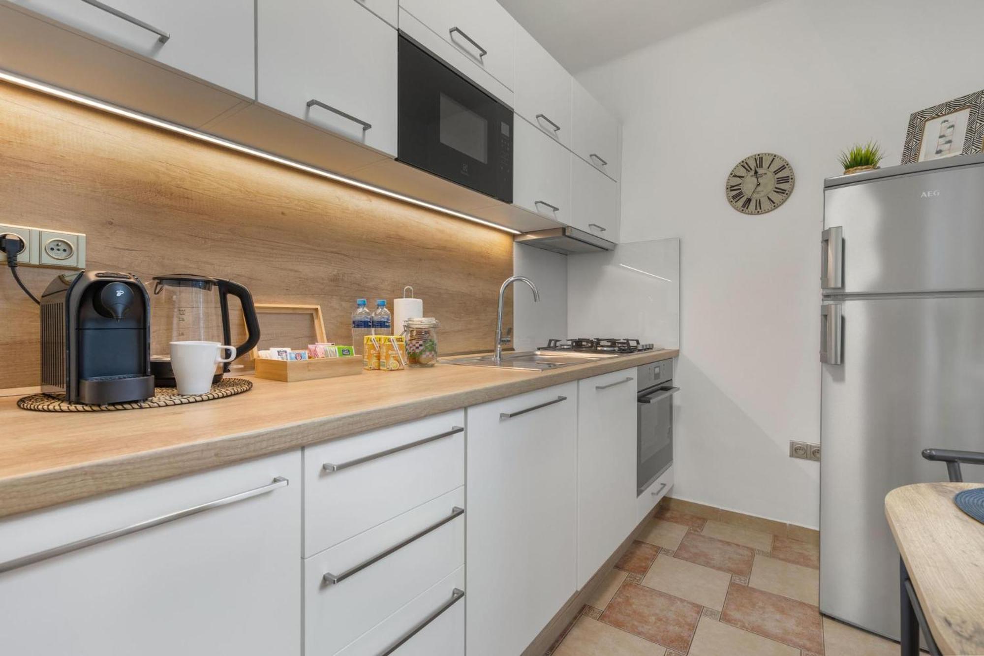 Klimatizovany Self Check-In Apartman Ruzinov Bratislava Bagian luar foto